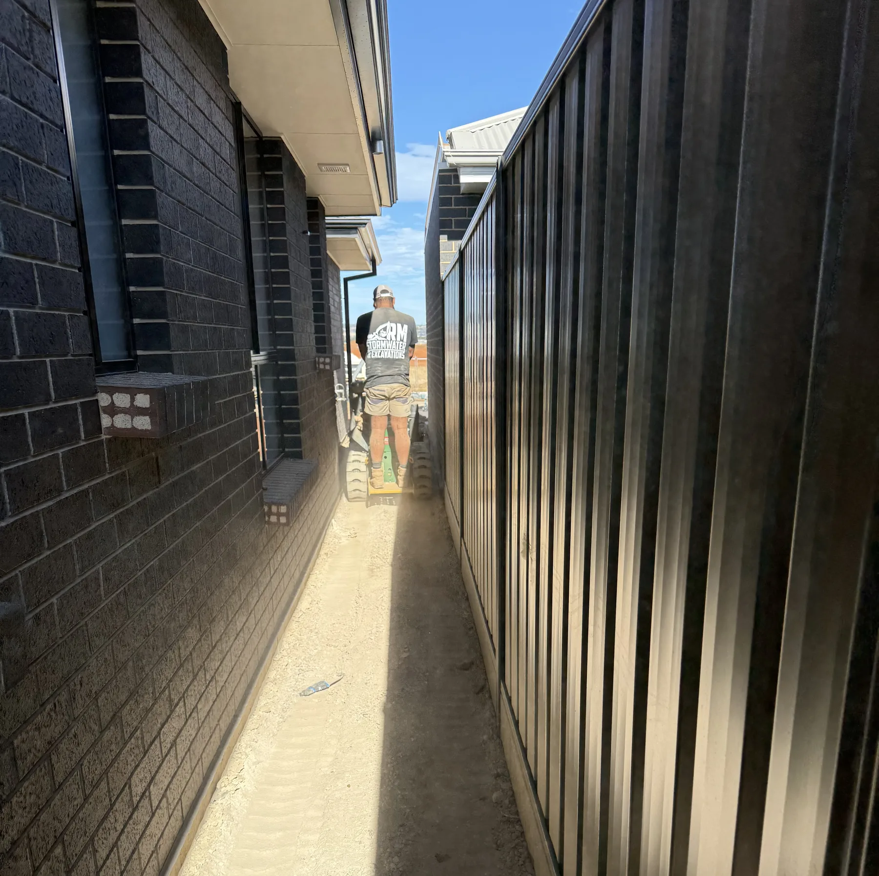 Kanga Kid mini loader working in a tight-access site